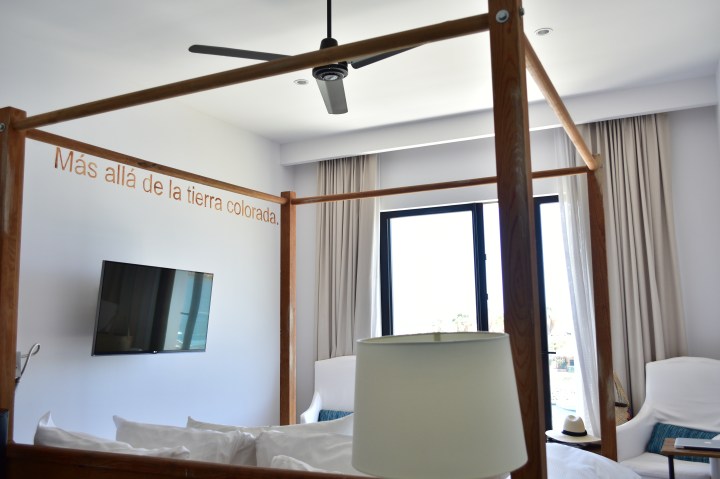 Interior del cuarto intervenido por Rodrigo González Castellanos, imagen por Alejandra Munguía